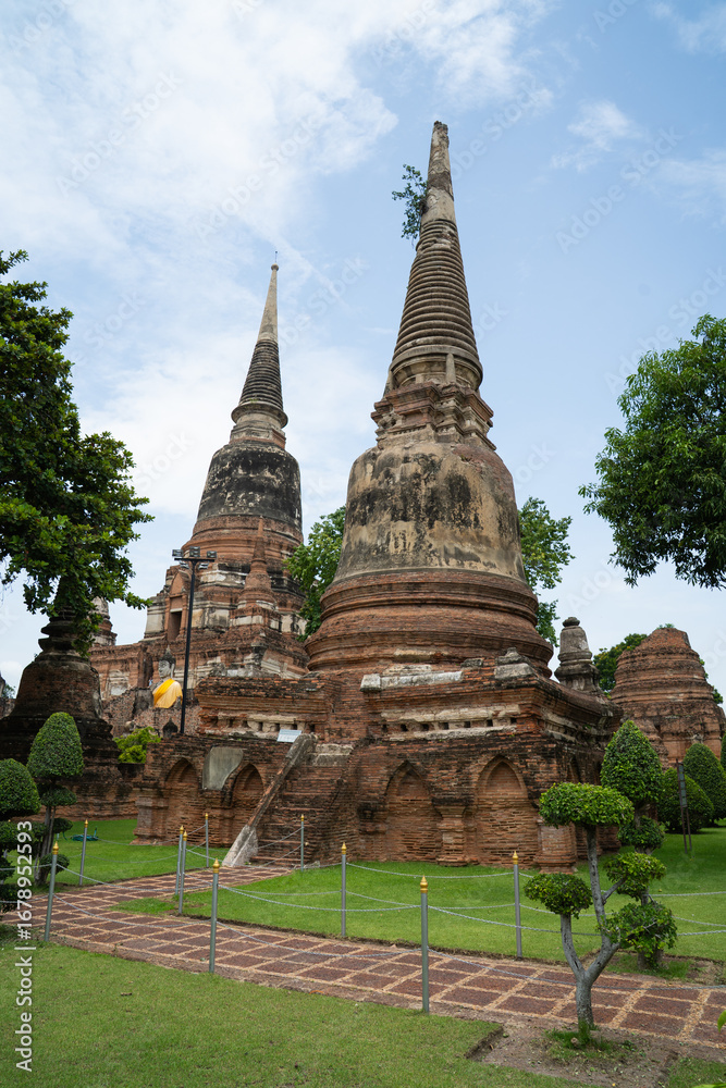 Fototapeta premium ワットヤイチャイモンコン・アユタヤ・タイ
