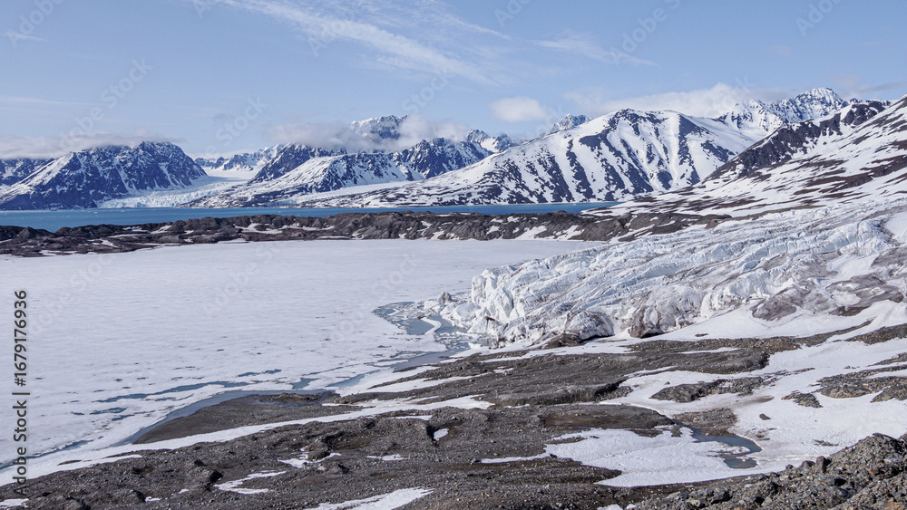 Fototapeta premium Paisaje ártico