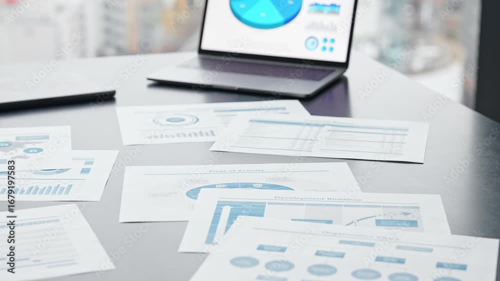 business, document, report, management, finance, financial statement, tax returns, investment, asset management, dx, digital transformation, laptop, pc, office, data, graph, chart, marketing, erp, clo