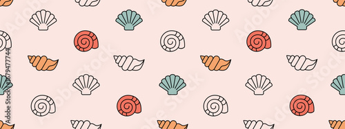 Seamless pattern with cute colorfull shell. Hand drawn travel and summer background with seashell. Cartoon flat pattern with sea objects, vector illustration