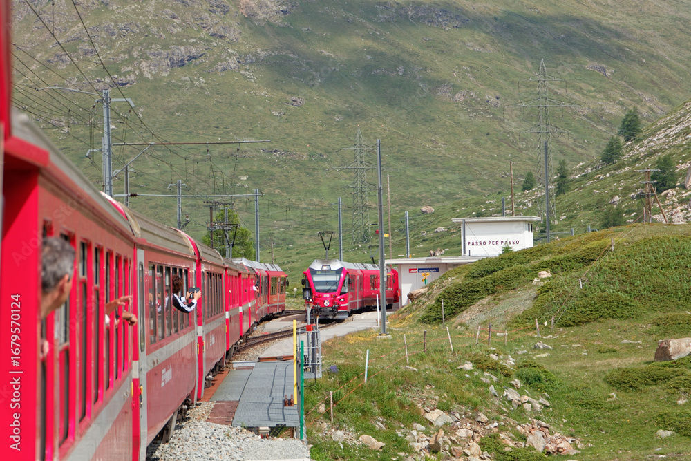 Naklejka premium Arriving at Bernina Lagalp