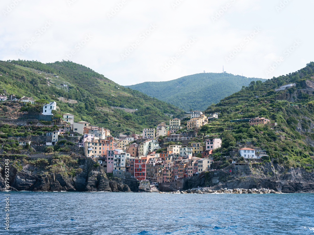 Fototapeta premium Küstenstadt in Italien