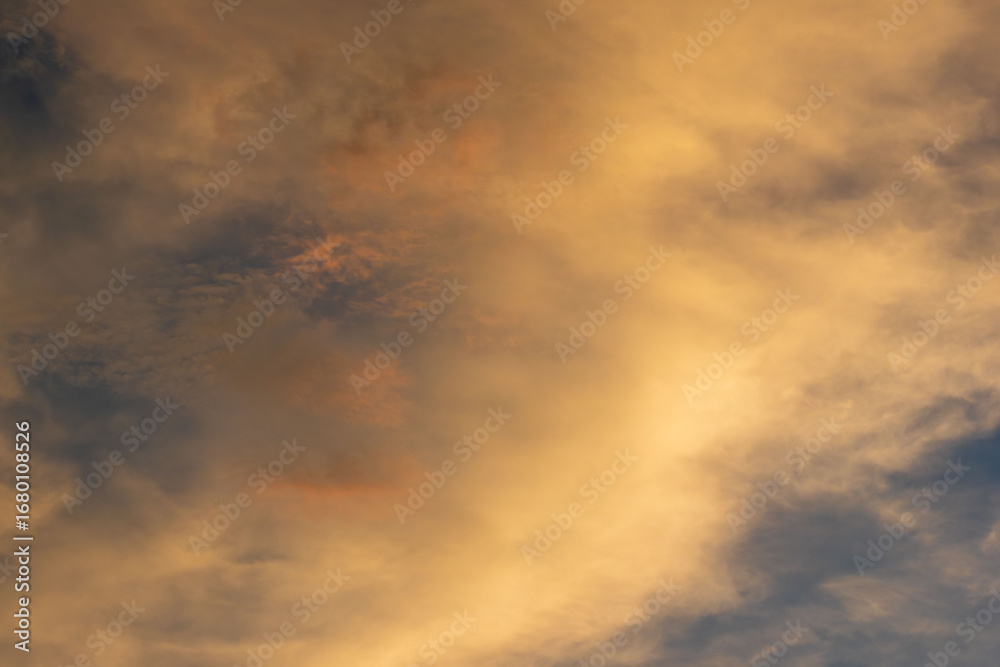 Obraz premium 夏の空 夕暮れの時の空と雲293