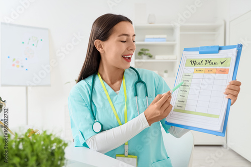 Female nutritionist with me...