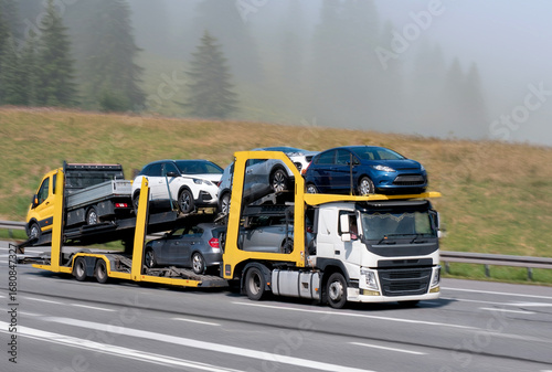 Wallpaper Mural Car Shipping Exporter Commercial Truck Carrier Torontodigital.ca