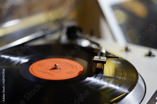 レコードとレコードプレーヤー