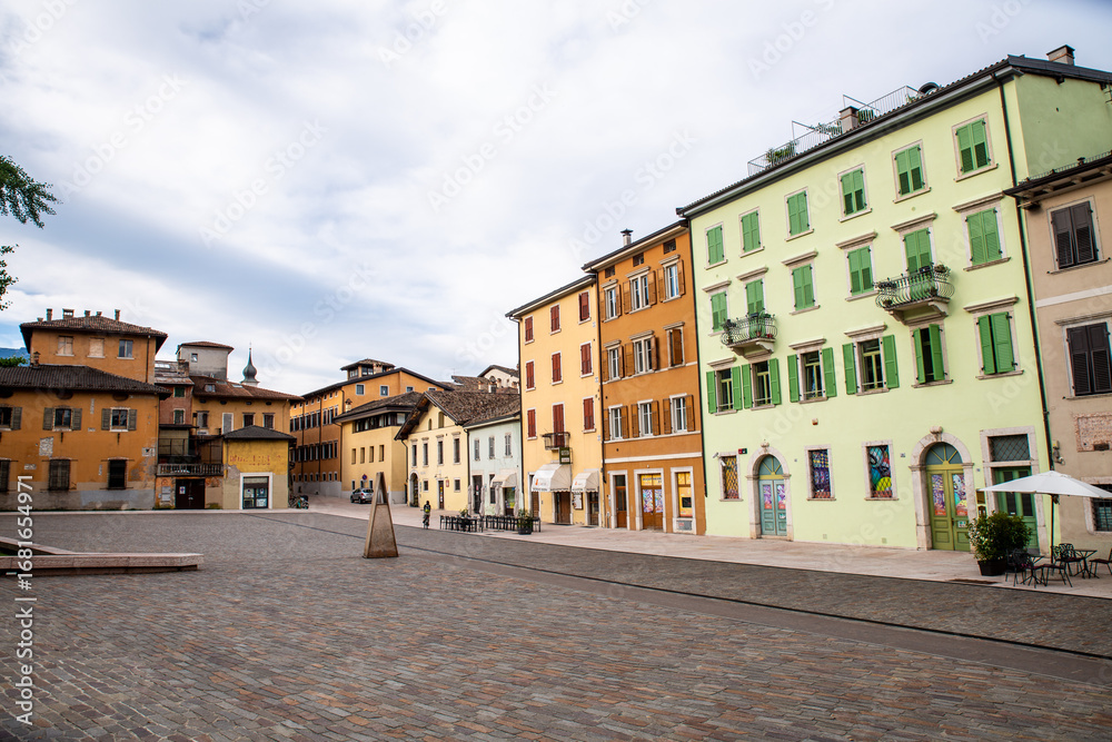 Fototapeta premium Paseando por Trento, Italia