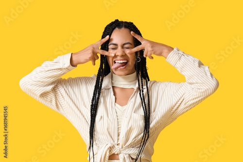 Beautiful young happy Afric...