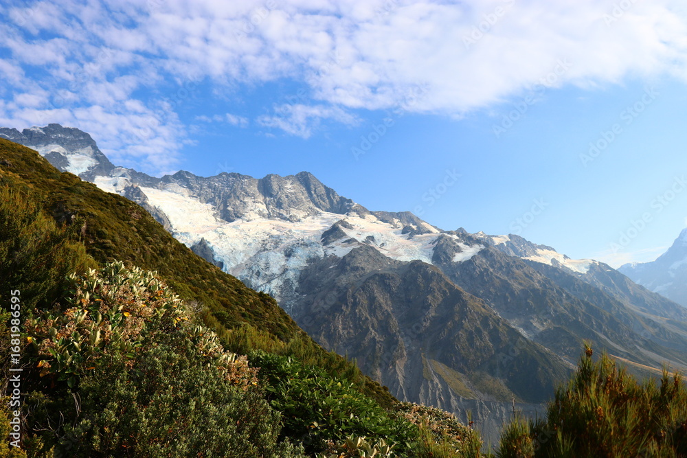 Fototapeta premium マウントクック、国立公園、アオラキ、世界遺産、セアリーターンズトラック（ニュージーランド）