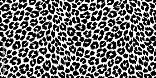 Classic black and white leopard print pattern
