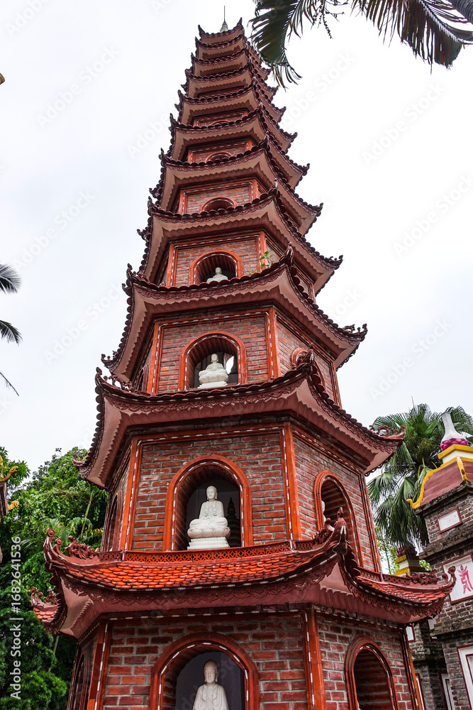 Fototapeta premium TRAN QUOC PAGODA