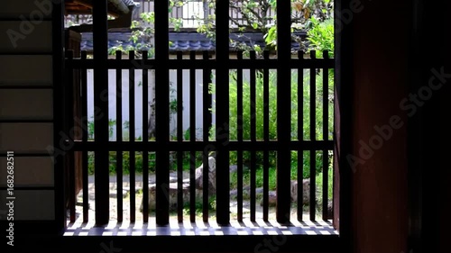 日本、大阪、門、庭園、お屋敷、綠色、富田林市、歴史的建造物、木造階建、和風住宅