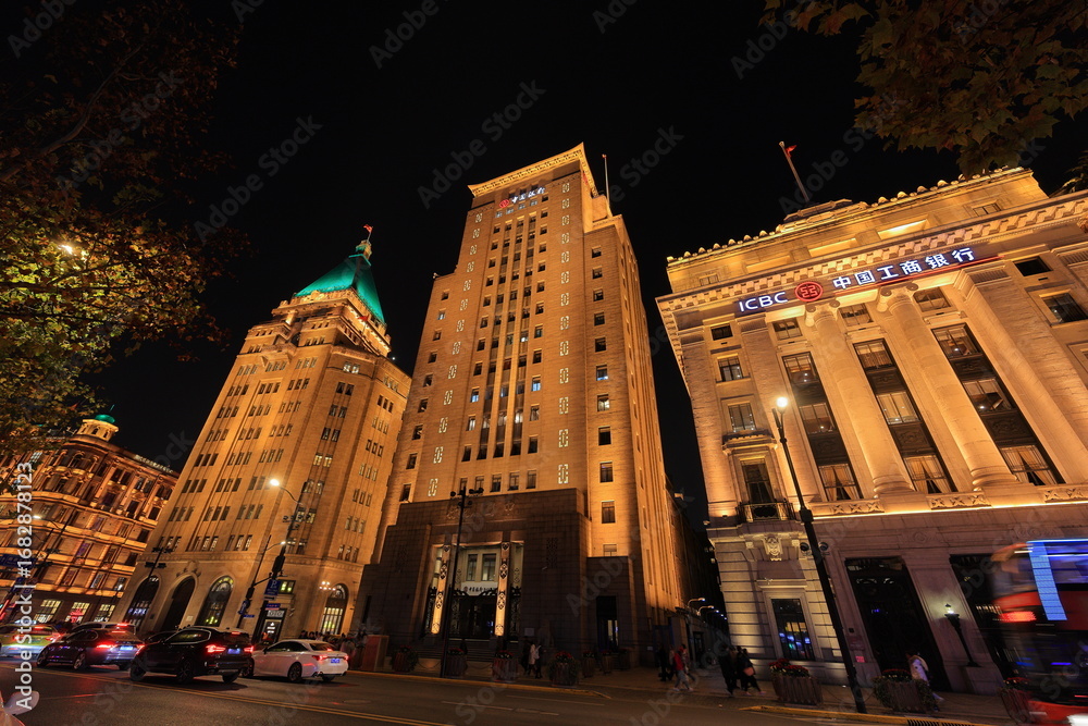 Naklejka premium Waterfront colonial style buildings Located in The Bund (Waitan) Shanghai, China.