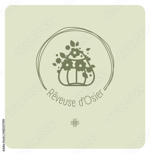 Logo vectoriel représentant un panier tressé en osier avec un bouquet de fleurs, symbole de création artisanale. Design épuré, idéal pour boutique, artisan vannier, décoration et lifestyle bohème.