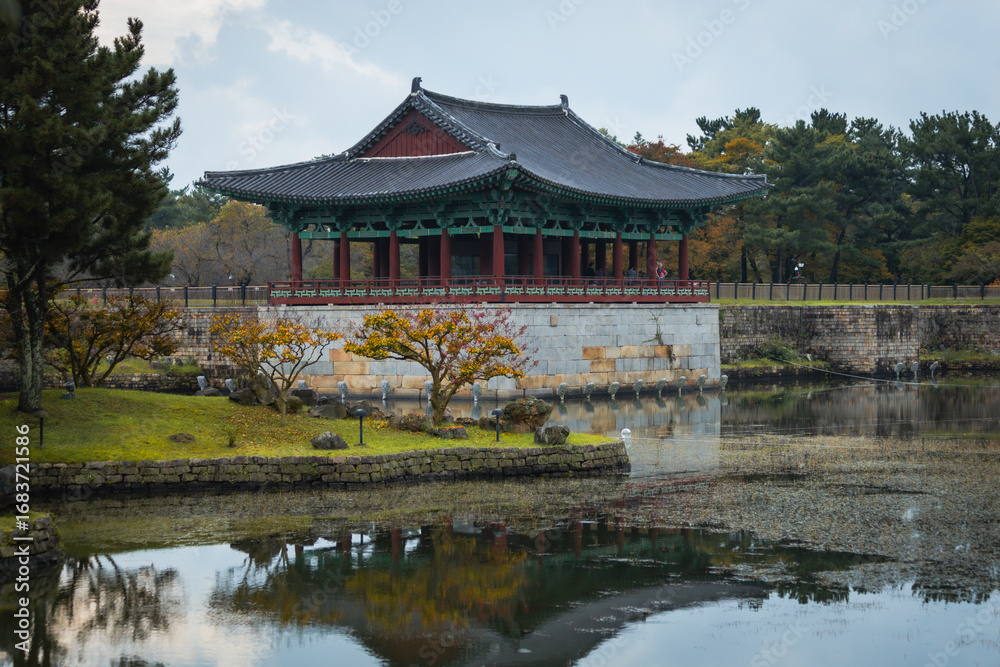 Naklejka premium Donggung Palace & Wolji Pond in Gyeongju ancient catital of South Korea