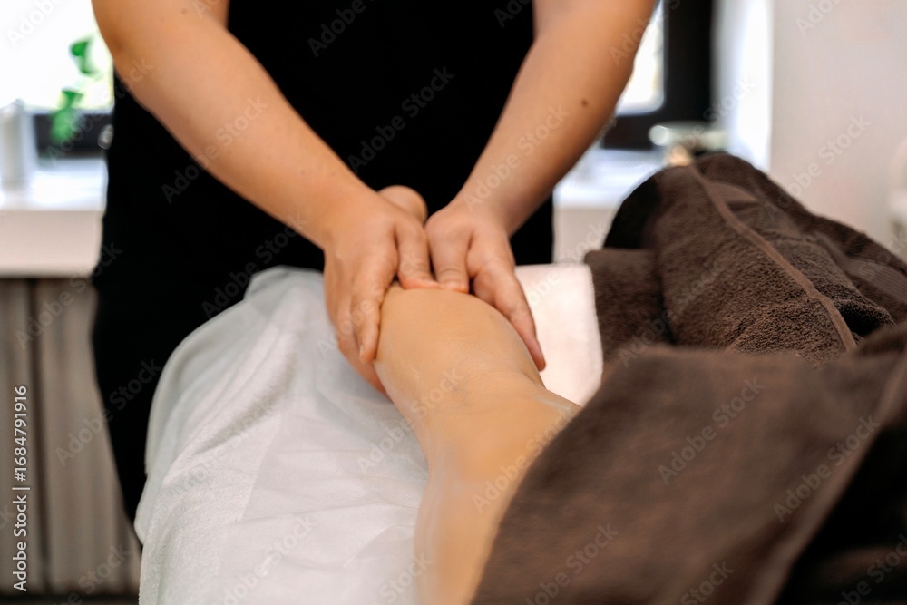 Fototapeta premium Professional Leg Massage in Wellness Clinic