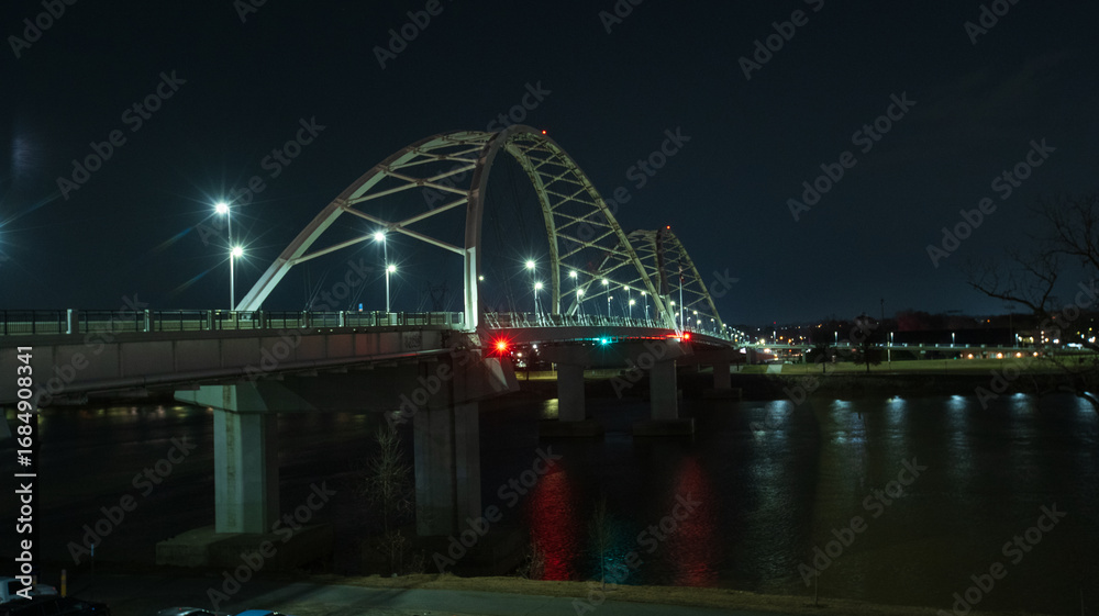 Naklejka premium puente, noche, ciudad, arkansas, agua, luces, bridge, night, city, arkansas, water, lights