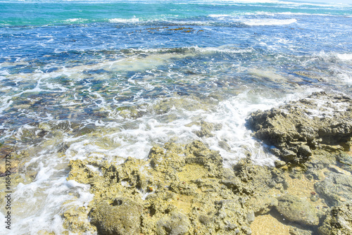 Ocean waves water - Experience the soothing rhythm of ocean waves meeting
