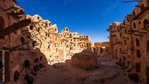 Valokuva Kabaw granary, known as Qasr Kabaw, a historic Berber fortified building in Liby