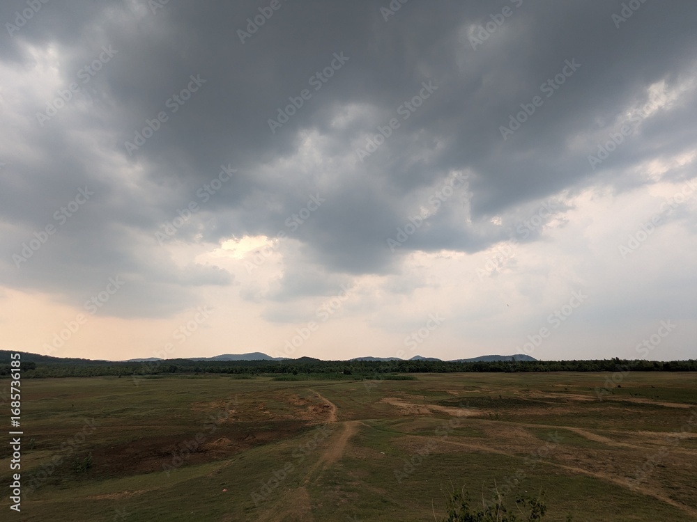 Obraz premium landscape with dramatic sky