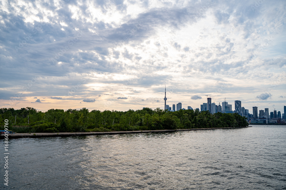 Naklejka premium View of Toronto Islands with downtown skyline in background.