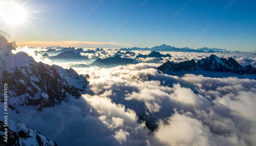 Fototapeta premium Breathtaking Mountain Landscape with Clouds and Sunlight at Dusk