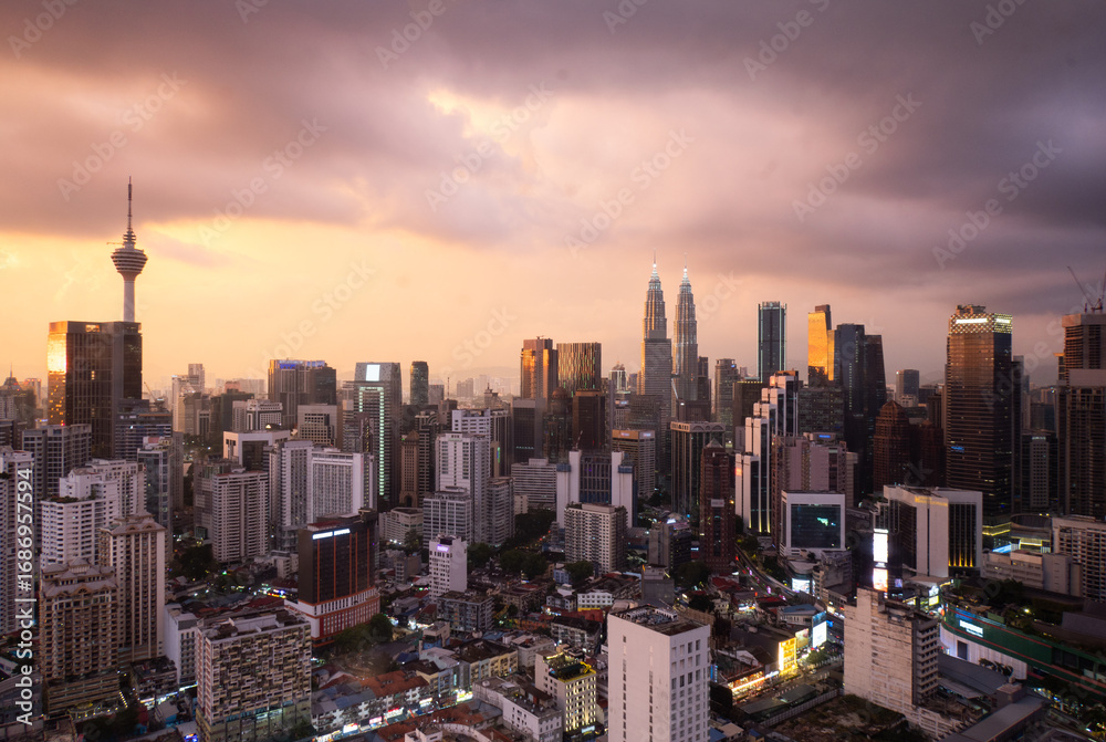Fototapeta premium Kuala Lumpur skyline, Bukit Bintang