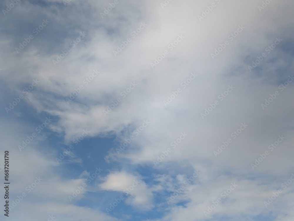 Obraz premium Clouds in the sky skayscape atmosphere calm day