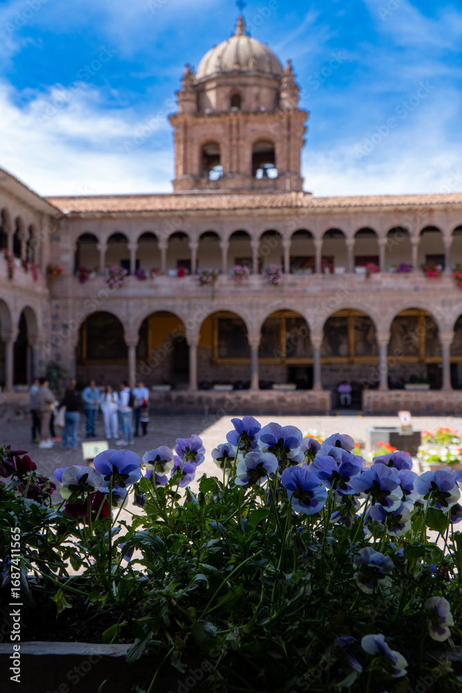 Obraz premium Coricancha Archaeological Site in Cusco, Peru – Temple of the Sun and Colonial Fusion