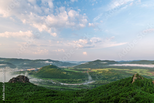 Fotografie Morning Mist over Lama Mountain, Balin Town, Yakeshi City, Inner Mongolia Autono