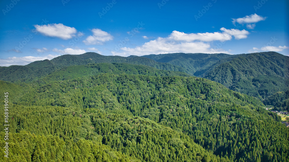 Obraz premium 日本の富山県朝日町の笹川地区周辺の様子