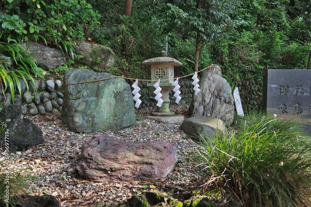 Fototapeta premium 神社の磐座