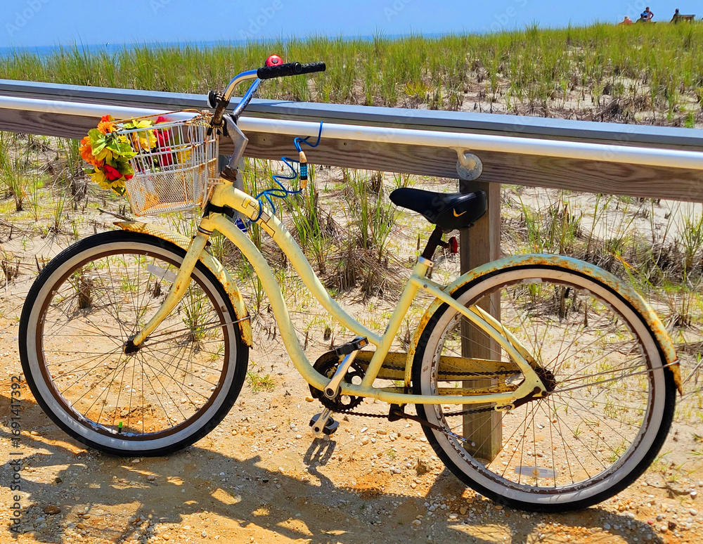 Fototapeta premium Beach Bike with Basket on Long Beach Island, NJ