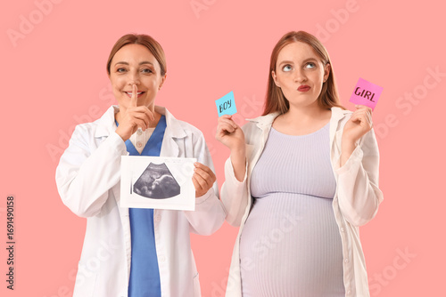 Young pregnant woman and do...