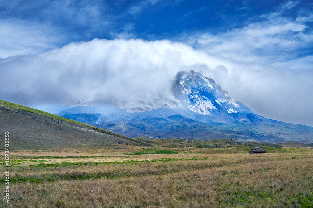 Obraz premium Magnificent landscape of Antisana Ecological Reserve in Ecuador on a autumn day, Andes mountains. 