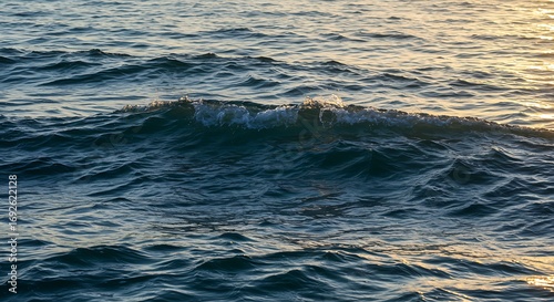 Fototapeta Naklejka Na Ścianę i Meble -  Ocean waves at sunset