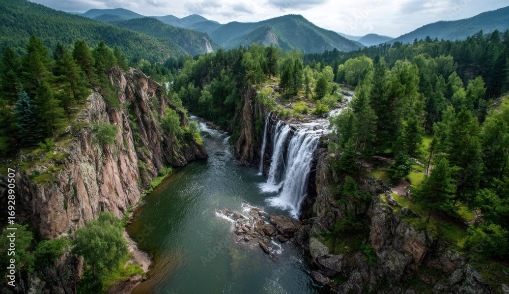 Fototapeta premium Mountain Waterfall Scenic View