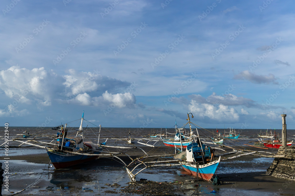 Fototapeta premium boats in the harbor