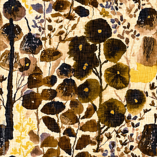 Stylised autumn winter brown floral watercolor seamless pattern. Rustic cottage style mottled blur effect fabric texture design. For fall botanical all over print. 
