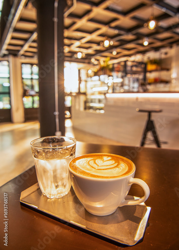 Photography Cappuccino at stylish coffee shop in the centre of Bangkok