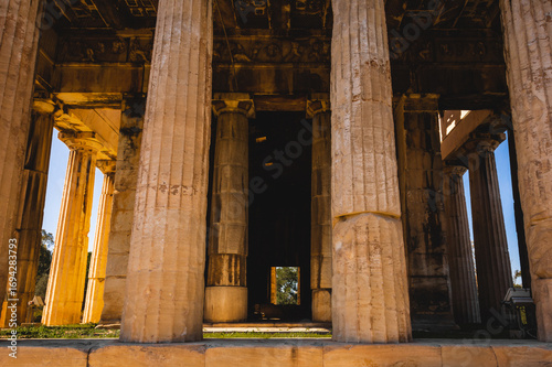 Obraz na plátně Interior view of Temple of Hephaestus Doric columns in Athens Agora, Greece