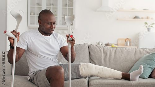 Quadro su tela Rehabilitation of people after serious physical accident injury