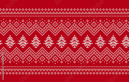 Fair isle Christmas knit background. Holiday seamless pattern with snowflakes. Festive winter ornament. Knitted sweater print. Xmas geometric border. traditional texture. Vector.