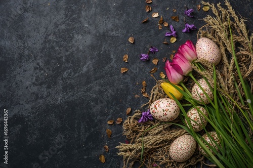 Decorative Easter eggs disp...