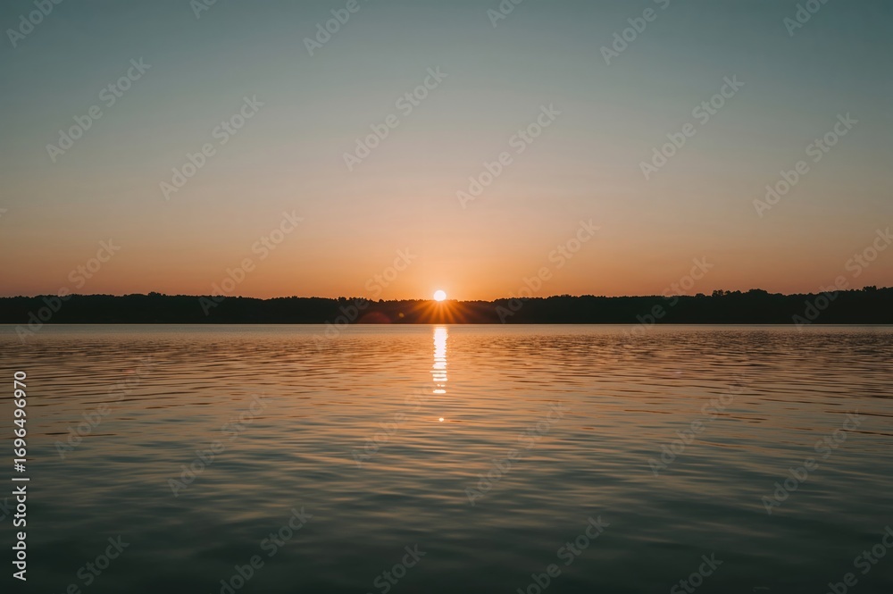 Obraz premium Gorgeous dusk by the water, evoking calmness