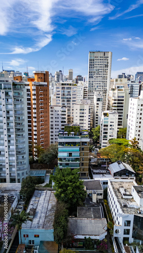 Prédios Residenciais Rooftop Piscina Alto Padrão Luxo Metrópole Urbano Cidade Grande São Paulo Jardins Brasil América Do Sul Arquitetura Engenharia Condomínios Exclusivos Fachada Moderna Skyline