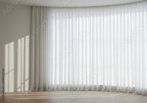 Sinar matahari mengalir melalui tirai putih tipis menciptakan bayangan lembut di lantai interior minimalis modern.