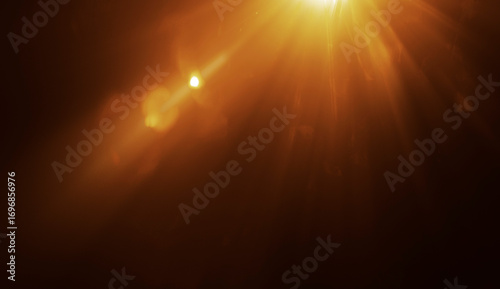 Obraz na plátně golden sunbeam sunlight beam sunshine sunset bright
