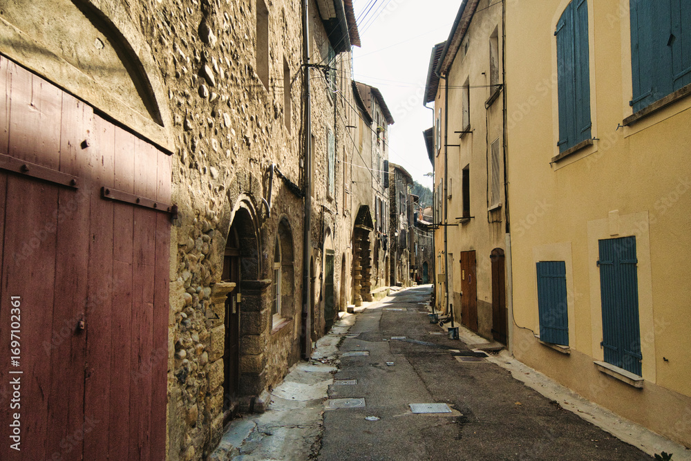 Obraz premium The town of Mées, France