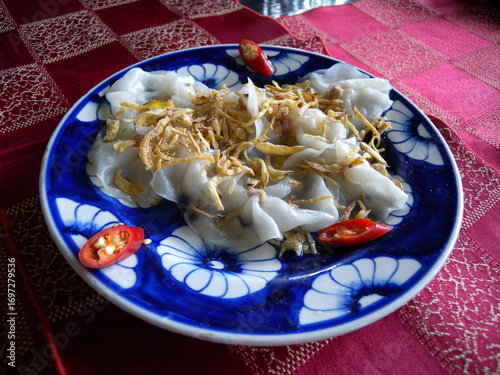 vietnamese food white rose